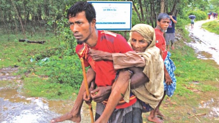 Birmania: Onu, 50.000 Rohingya in fuga