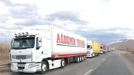 Qataris savor Iran land route in upset for Saudis 