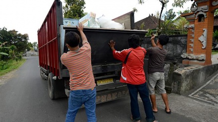 Over 75,000 evacuated in Bali amid fears of volcano eruption: Indonesia