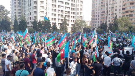 Bokuədə devləti mıxalifon etirazinə mitinq.