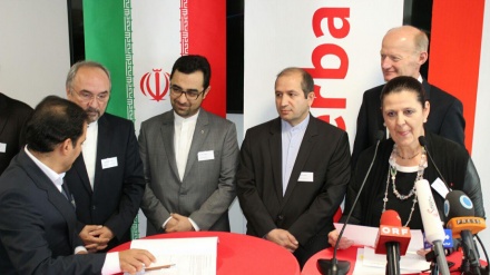 Bancos iraníes firman contrato con Oberbank de Austria 