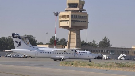 イランが購買したＡＴＲ７２型機２機がテヘランに到着