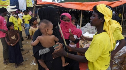 Humanitäre Krise um die muslimische Minderheit der Rohingya 