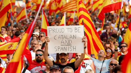 स्पेन सरकार द्वारा कैटालोनिया की स्वाधीनता का विरोध