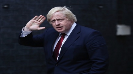 中国抗议英国干涉香港事务