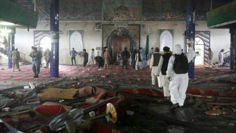 Ataques suicidas contra mesquitas deixam ao menos 72 mortos no Afeganistão 