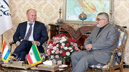 Burucerdi: Bir ülke tek başına nükleer anlaşma konusunda karar alamaz 