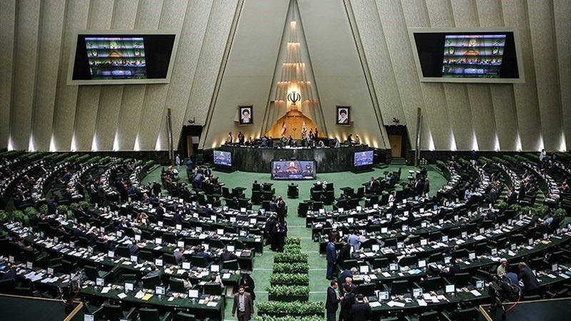 تاکید نمایندگان مجلس شورای اسلامی ایران بر لغو تحریم ها