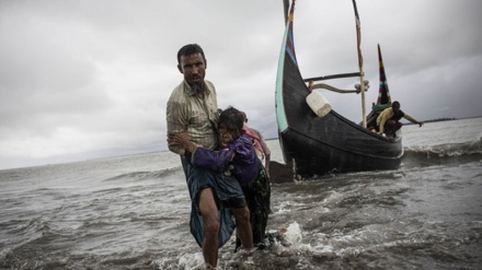 Së paku 12 Rohingya të vdekur nga fundosja e anijes