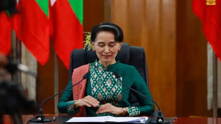 Myanmar: Suu Kyi, sotto pressione opinione pubblica visita i Rohingya 