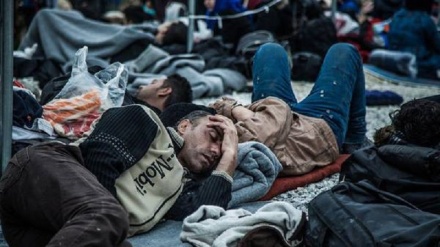 Migranti: Libia, salvati 450 africani