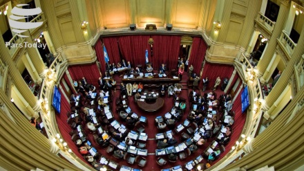Argentinos vão às urnas para renovar parte da Câmara e do Senado