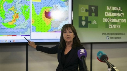 Uragano Ophelia minaccia l'Irlanda: in arrivo tempesta senza precedenti