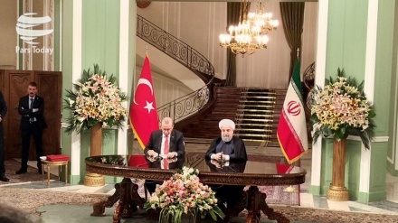 Rohani auf Pressekonferenz mit Erdogan: Iran und Türkei betrachten Irak als einheitliches Land 