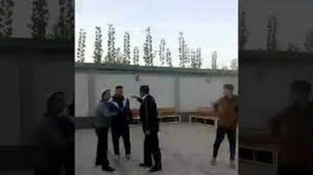 اعتراض کاربران تاجیک به ابقای فرد توهین کننده به نمازگزاران