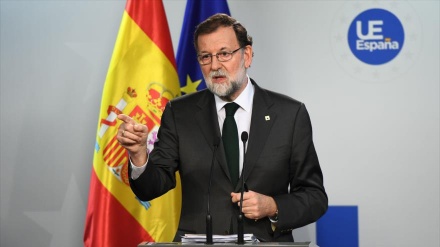 Rajoy: assurdo che Puigdemont voglia governare Catalogna dal Belgio