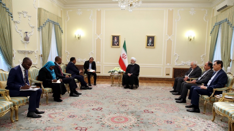 Rouhani enfatiza o desenvolvimento das relações com países africanos 
