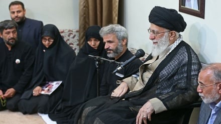 Líder: inimigos com a intenção de dissuadir a nação iraniana do caminho da Jihad