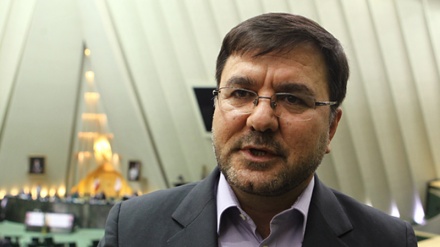 イラン、日量２００万バレルの原油輸出量の維持を強調