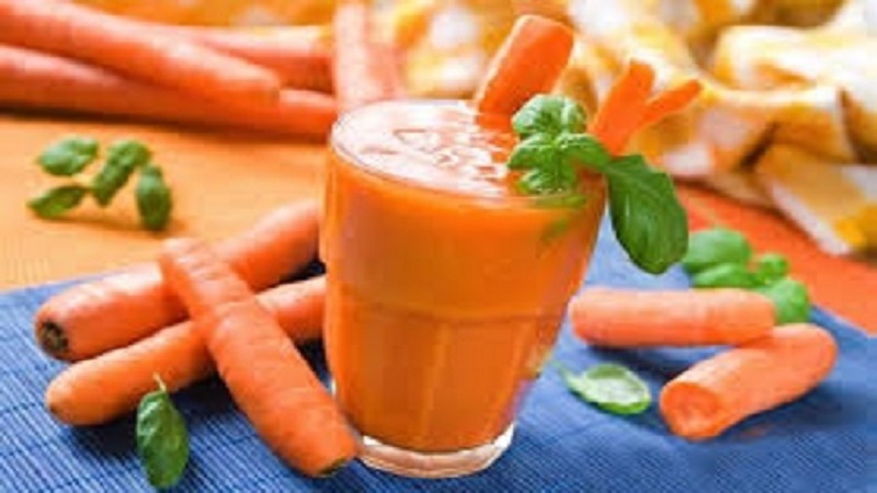 خواص شگفت انگیز آب هویج برای سلامتی