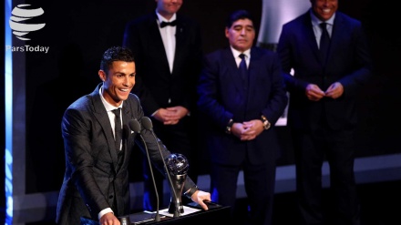 Cristiano Ronaldo é eleito o melhor jogador do mundo em 2017