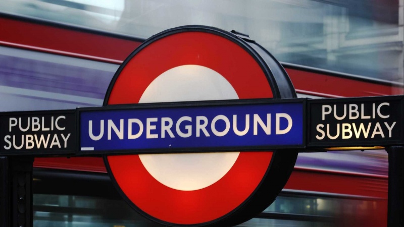 Estação de metro em Londres evacuada