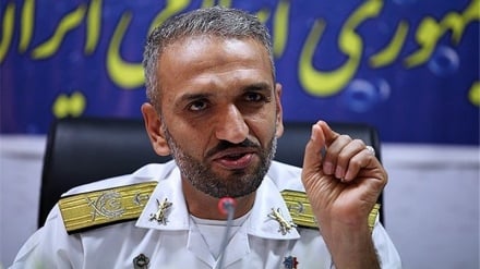 Наҷоти каштии тиҷории эронӣ аз дасти дуздони дарёӣ  

