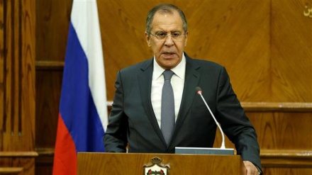 Lavrov: Baza amerikane në Siri qendër e terroristëve të ISIS