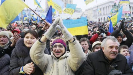 Ukrayna halkının ülkenin siyasi- ekonomik istikrarsızlığından hoşnutsuzluğu