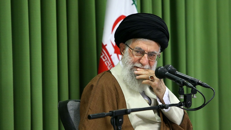 Se a outra parte arruinar o JCPOA, nos vamos cortá-lo em pedaços.  (pontos de vista do líder num encontro com jovens leites e talentosos iranianos)