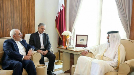 イラン外相が、カタールのタミム首長と会談