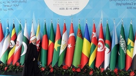 イランの外交政策の基盤、世界との建設的な協力と誇りを伴った対話