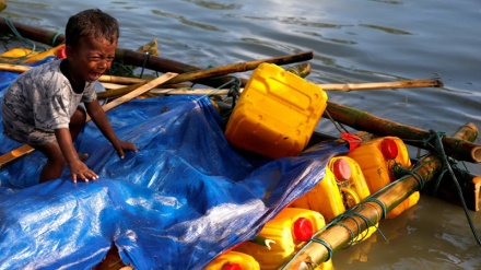 Kalimi i myslimanëve Rohingia nëpër det