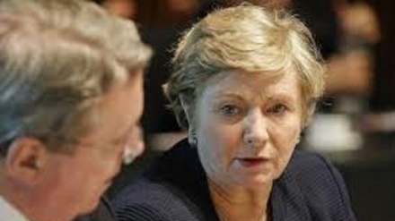 Irlanda: si dimette la vicepremier 