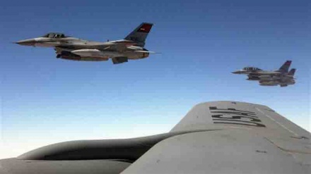 Egyptian warplanes destroy 10 arms-loaded vehicles of militants on Libyan border: Army