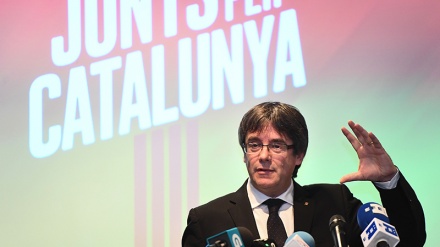 Catalogna, Torra difende Pujgdemont; è il legittimo presidente 