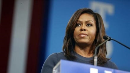 Elezioni Usa, in campo anche Michelle Obama: stufa del caos che regna