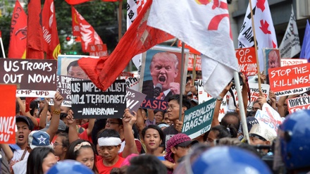 菲律宾人抗议特朗普访问该国