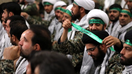 Mengenal Organisasi Basij Iran 