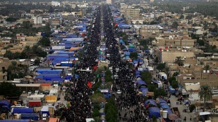 People take part in Arba'een march to Karbala (Video)