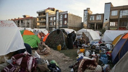 Kermanşah welaýatynyň ýer titreme hadysasyna uçran ilat kömege mätäç