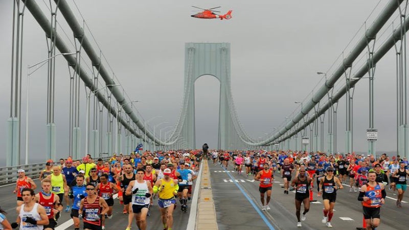 Нью-Йоркдаги марафон мусобиқасида 50 минг киши рақобатлашди.  (СУРАТЛАР) 