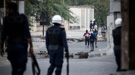 Al Khalifa sulmon protestuesit bahrejnas