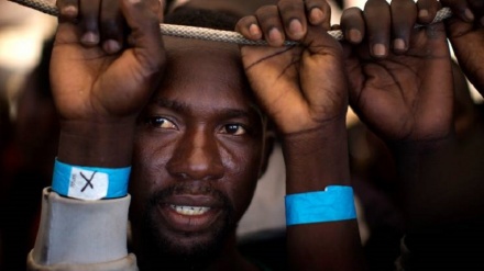 Germania: nessuna decisione riguardo l’accoglienza dei clandestini dall’Africa