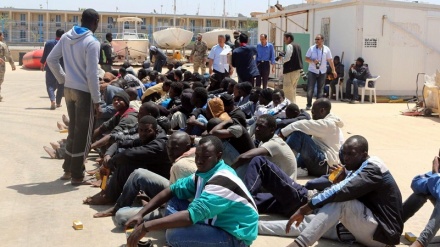 Migranti: Amnesty accusa governi Ue, complici torture in Libia