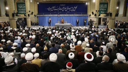 Lideri suprem i Revolucionit Islamik të Iranit: Në çdo vend ku ekziston nevoja për praninë e Iranit përball arrogancës, do ta ndihmojmë atë