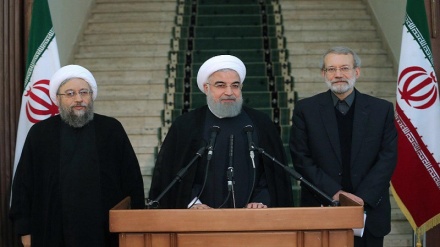 イラン大統領、「敵は、地域で新たな陰謀を企んでいる」