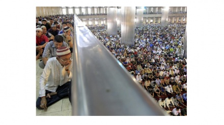 Indonesia costruirà mille moschee 