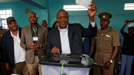 Kenya's government seeks to shut down election court cases 
