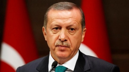 Depois de anos de hostilidades, Erdogan procura cooperar com Al-Asad.